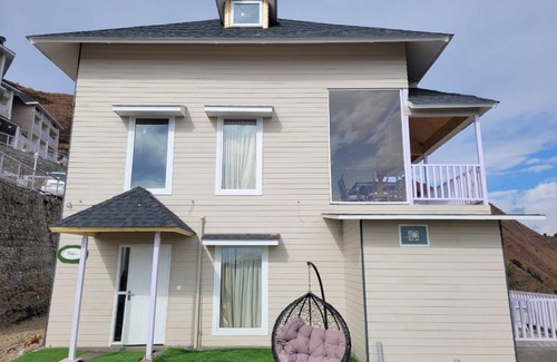 Chakrata Resort | 80 m² Resort ∙ 3 bedrooms ∙ 6 guests