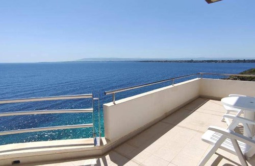 Plemmirio Apartment | 80 m² Serviced apartment ∙ 2 bedrooms ∙ 127 guests