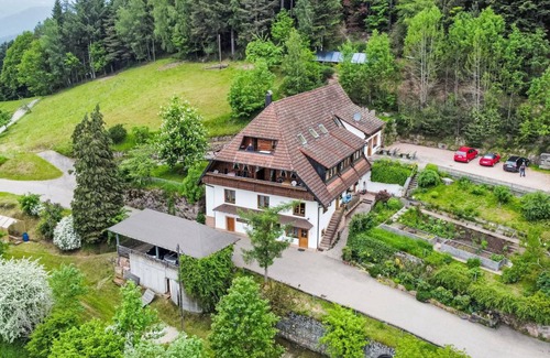 Schiltach Villa | 80 m² Villa ∙ 1 bedroom ∙ 2 guests
