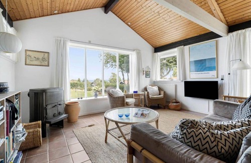 Sandvig House | 82 m² House ∙ 3 bedrooms ∙ 4 guests