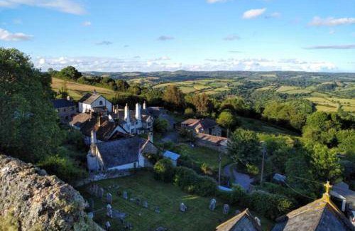 Heligan House | 84 m² House ∙ 2 bedrooms ∙ 6 guests