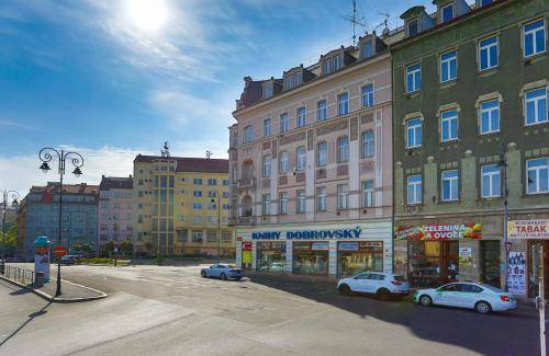 Karlovy Vary Apartment | 87 m² Apartment ∙ 2 bedrooms ∙ 6 guests