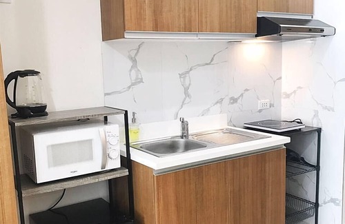 Barangay 670 Apartment | 8Adriatico2 Contemporary Luxurious Studio