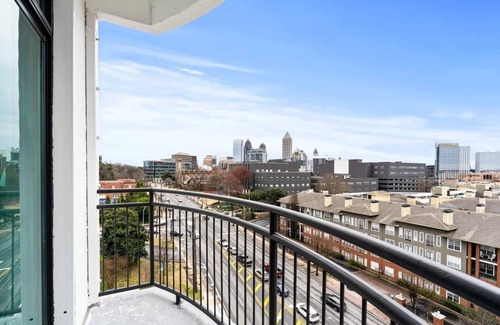 Buckhead House | 8th Floor City View Condo in Midtown Atlanta
