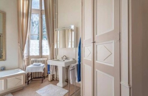 Haute-Goulaine Other | 9 Bedroom Castle in Haute-Goulaine