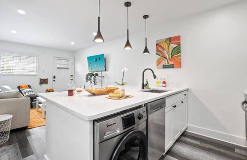Near East Columbus House | 9 Min to Short North | Convenient & Cozy | Unit B