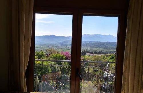 Konitsa Apartment | 90 m² Apartment ∙ 2 bedrooms ∙ 5 guests
