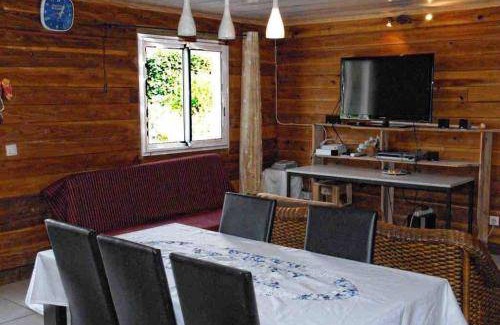 La Plaine-des-Palmistes Ski Chalet | 90 m² Chalet ∙ 3 bedrooms ∙ 8 guests