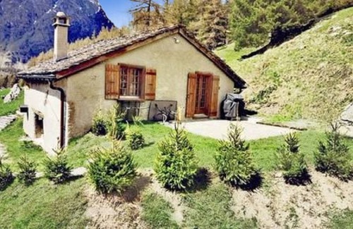 La Fouly Ski Chalet | 90 m² Chalet ∙ 2 bedrooms ∙ 8 guests