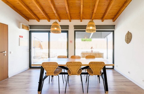 Camarate House | 90 m² House ∙ 2 bedrooms ∙ 6 guests