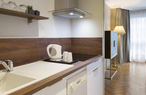 6th Arrondissement Apartment | 90 m² Serviced apartment ∙ 2 bedrooms ∙ 127 guests