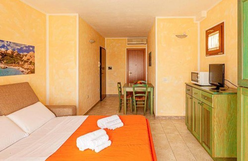 La Maddalena Apartment | 90 m² Serviced apartment ∙ 2 bedrooms ∙ 4 guests