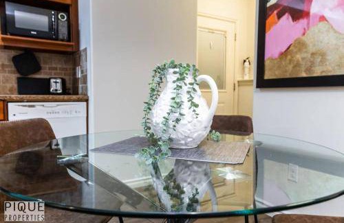 Jasper Place Apartment | 900 m² Apartment ∙ 2 bedrooms ∙ 6 guests
