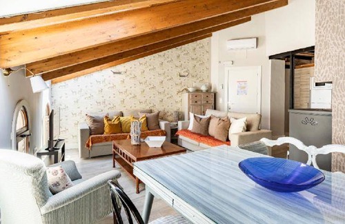 Adahuesca Apartment | 91 m² Apartment ∙ 3 bedrooms ∙ 8 guests