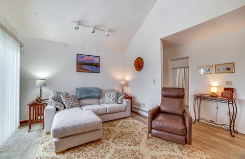 University Area Apartment | 92 m² Apartment ∙ 2 bedrooms ∙ 4 guests