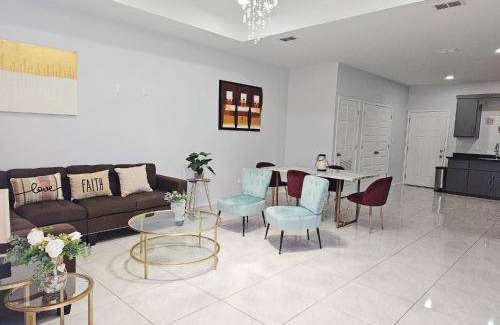 Weslaco Apartment | 92 m² Apartment ∙ 2 bedrooms ∙ 7 guests