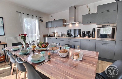 Plestin-les-Greves House | 92 m² Gîte ∙ 3 bedrooms ∙ 6 guests