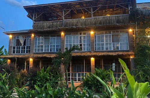 Moshi Cabin | 92 m² Lodge ∙ 2 guests