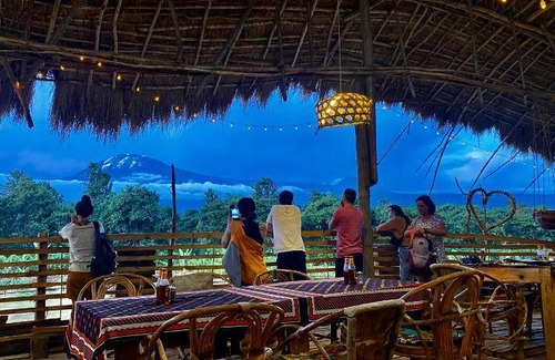 Moshi Cabin | 92 m² Lodge ∙ 2 guests