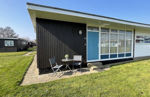 Stalham Ski Chalet | 93 Broadside Holiday Chalet near Broads & Beaches