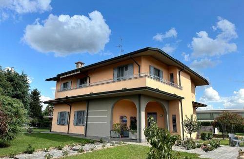 Cassano d'Adda Apartment | 93 m² Apartment ∙ 1 bedroom ∙ 4 guests