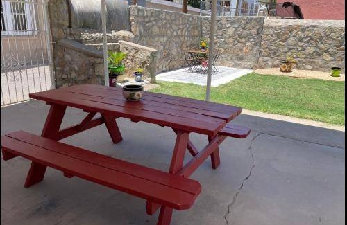 El Paso Apartment | 93 m² Apartment ∙ 1 bedroom ∙ 5 guests
