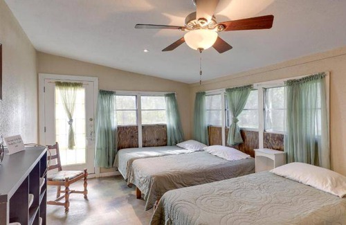 Belton House | 94 m² House ∙ 4 bedrooms ∙ 16 guests