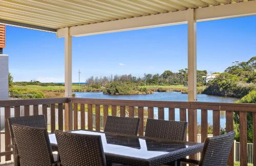 Dalmeny House | 95 Cresswick Parade Dalmeny