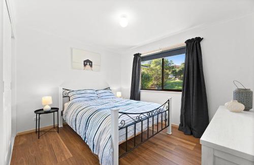Dalmeny House | 95 Cresswick Parade Dalmeny