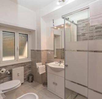 Quartiere XI Portuense Apartment | 96 m² Apartment ∙ 3 bedrooms ∙ 9 guests