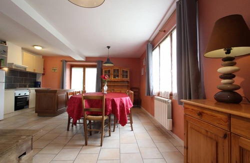 Cerences House | 96 m² Gîte ∙ 3 bedrooms ∙ 8 guests