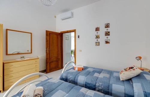 Oristano Historic Centre Apartment | 98 m² Apartment ∙ 2 bedrooms ∙ 6 guests