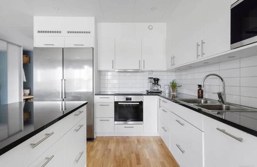 Orebro Apartment | 99 m² Apartment ∙ 3 bedrooms ∙ 2 guests