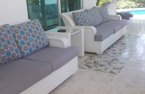 Villas Ana Maria Villa | 9BD 9BTH luxury party villa in central Sosua, guest-friendly, fully equipped!