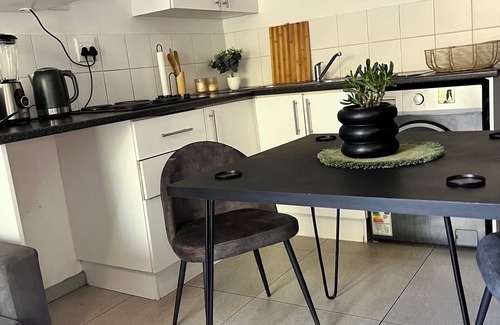 Pretoria North Apartment | A 1-bedroom apartment in Pretoria North CBD Perfect for business or leisure stay