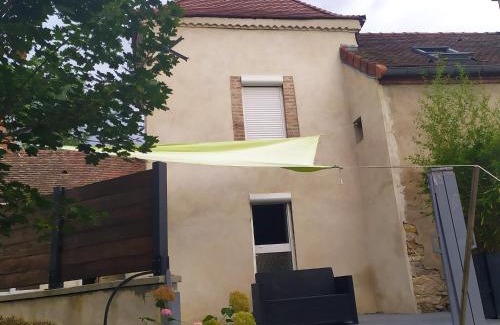 Republique Apartment | A 15mn de VICHY Le colombier studio dans étable