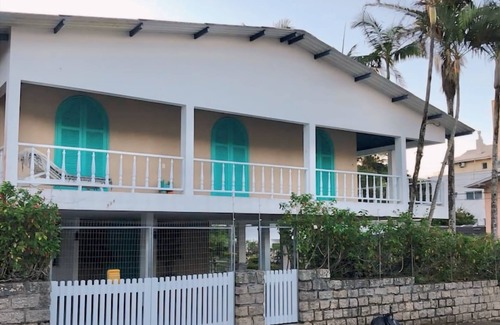 Canasvieiras House | A 2 Minutos da Praia! Casa de Praia Canasvieiras Florianópolis com Piscina