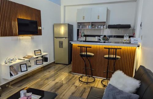 La Caleta Apartment | A 7 minutos del Aeropuerto SDQ, Moderno y Compacto Apartamento