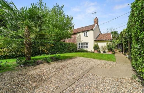 Martlesham Heath House | A Beautiful Country Cottage