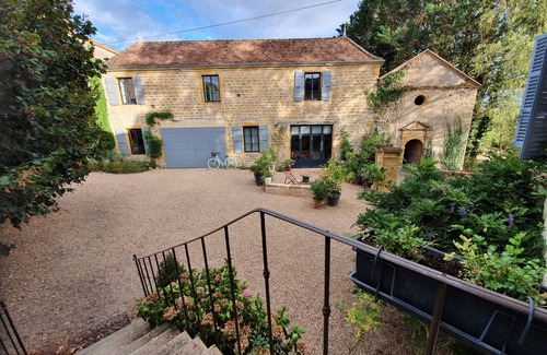 Iguerande House | A beautiful escape between the Loire and the hills