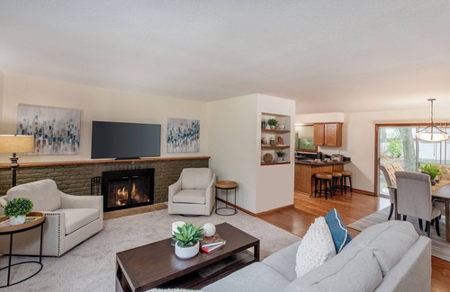 Apple Valley House | A beautiful five-bedroom house is perfect for the entire family!