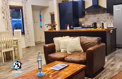 West Beach House | A Beautiful Property, Walking Distance to the Beach in Esperance WA!