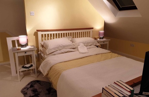 Drummore Bed & Breakfast | a beautiful Suite with amazing views over Luce Bay.nnmaximum 3 night stays.nn