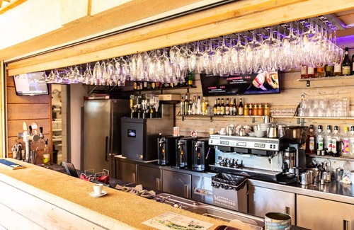 Sommieres House | A/C/TV cabin