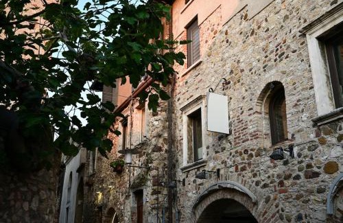 Sirmione Old Town Apartment | A Casa di Paola