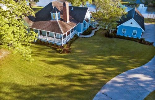 Raceland Bed & Breakfast | A Chateau on the Bayou Bed & Breakfast
