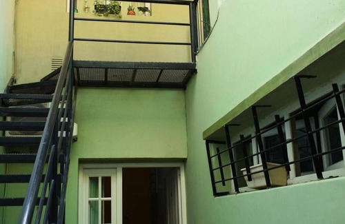 Tucuman Apartment | A Constitución Equipped Apartment