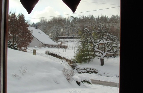 Taintrux Ski Chalet | A CORNER OF PARADISE IN RENEUX - VERY CLOSE FOREST FOR PLEASANT WALKS
