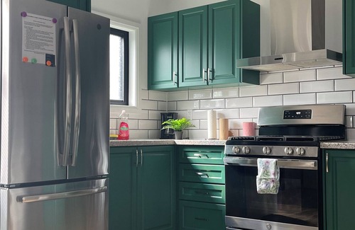 Port Colborne House | A Cottage that calls you home