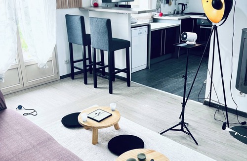Pimprez House | A country getaway with K culture, friends and family